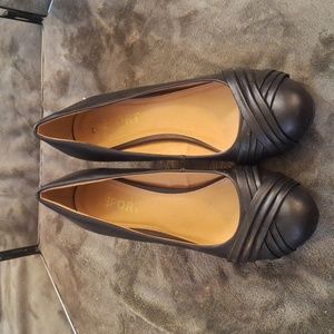 Black heels size 9